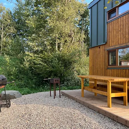 Tohela Jaerve Puhkekuela Camping Mannikuste