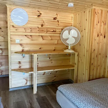 Campsite Tohela Jarve Puhkekula Mannikuste