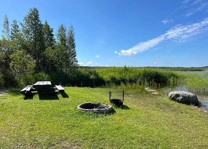 Tohela Jaerve Puhkekuela Camping Mannikuste
